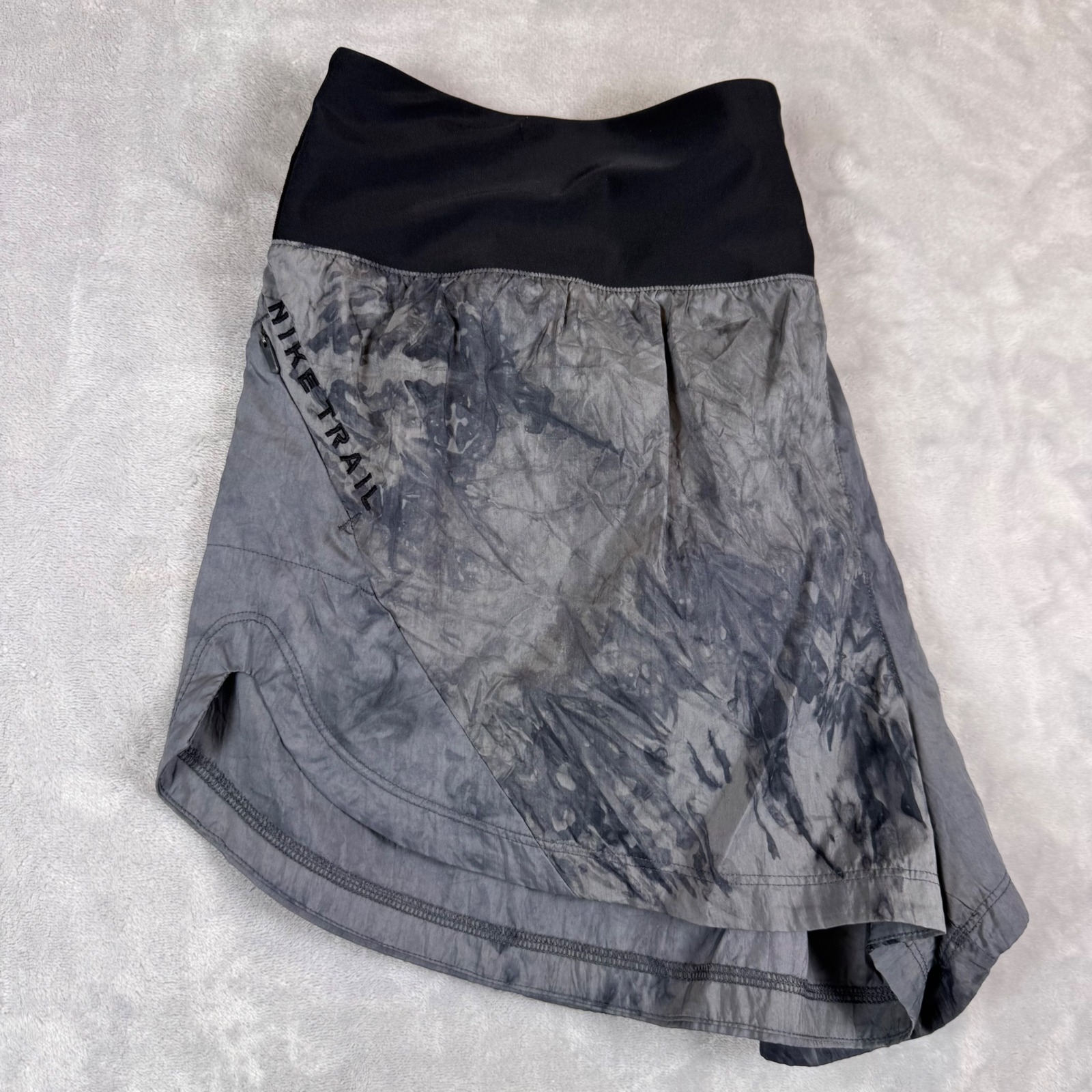 Nike Trail Running Shorts Womens Gray Tie Dye Lightweight Athletic Shorts Size L